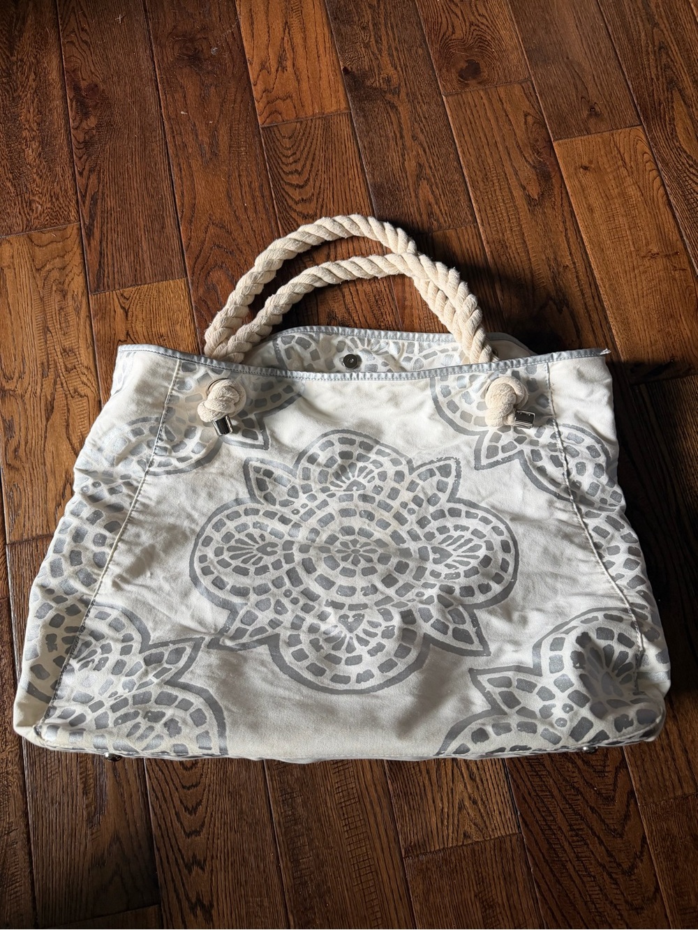 DONNA DIXON PENELOPE LG ROPE CANVAS